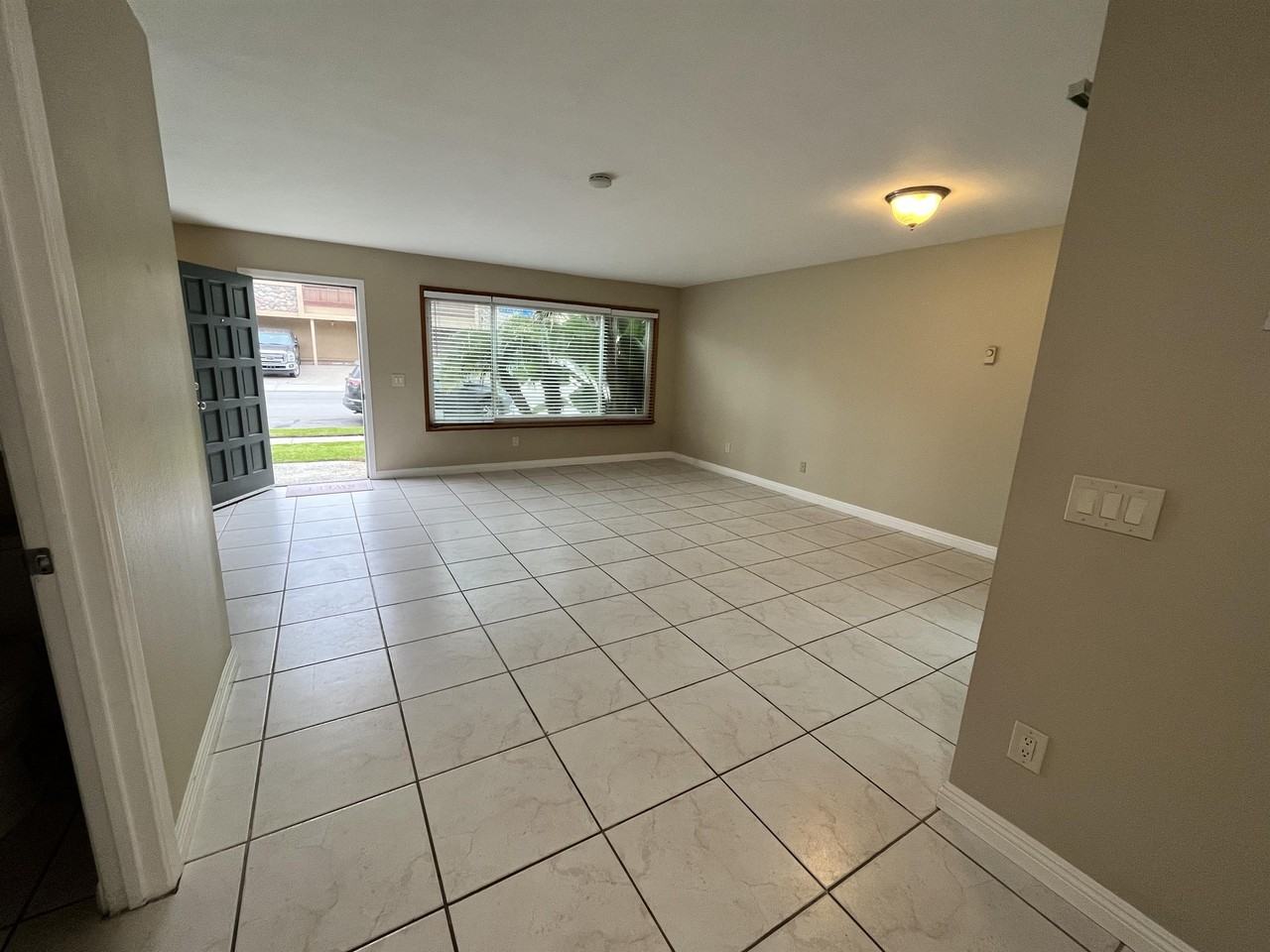 673 Seacoast Dr #0 - Photo 4 of 8