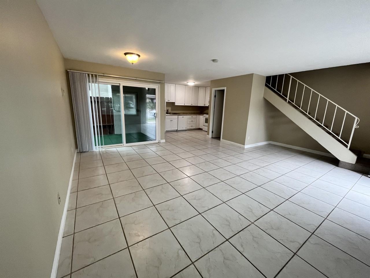 673 Seacoast Dr #0 - Photo 5 of 8