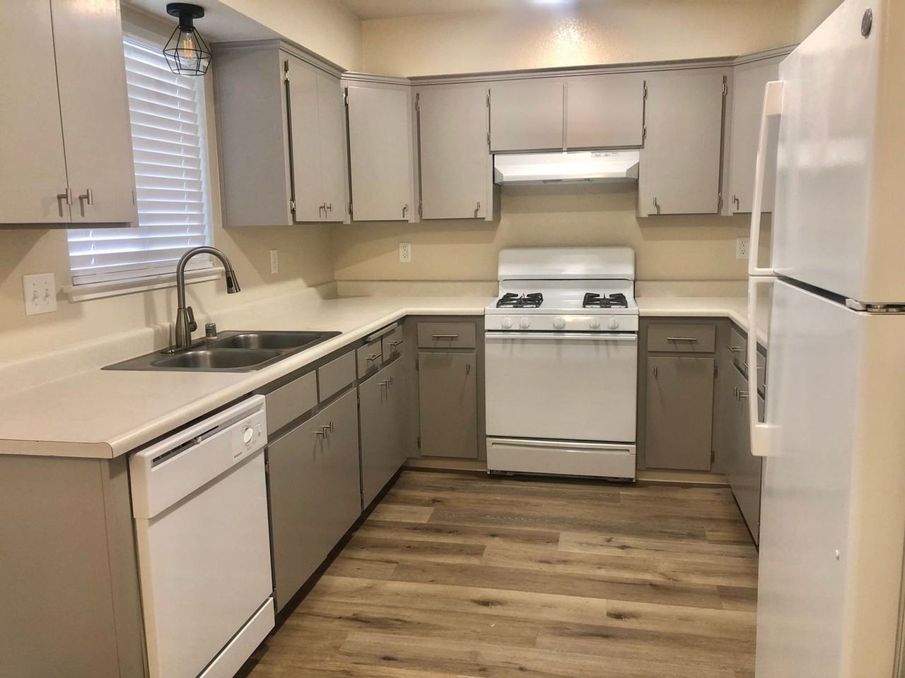 3rd & Cedar Townhomes - Photo 4 of 39