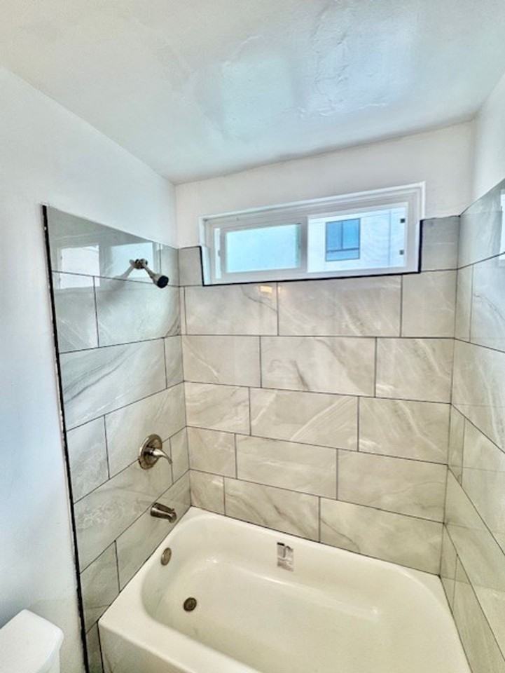 7524 Sepulveda Blvd - Photo 4 of 9