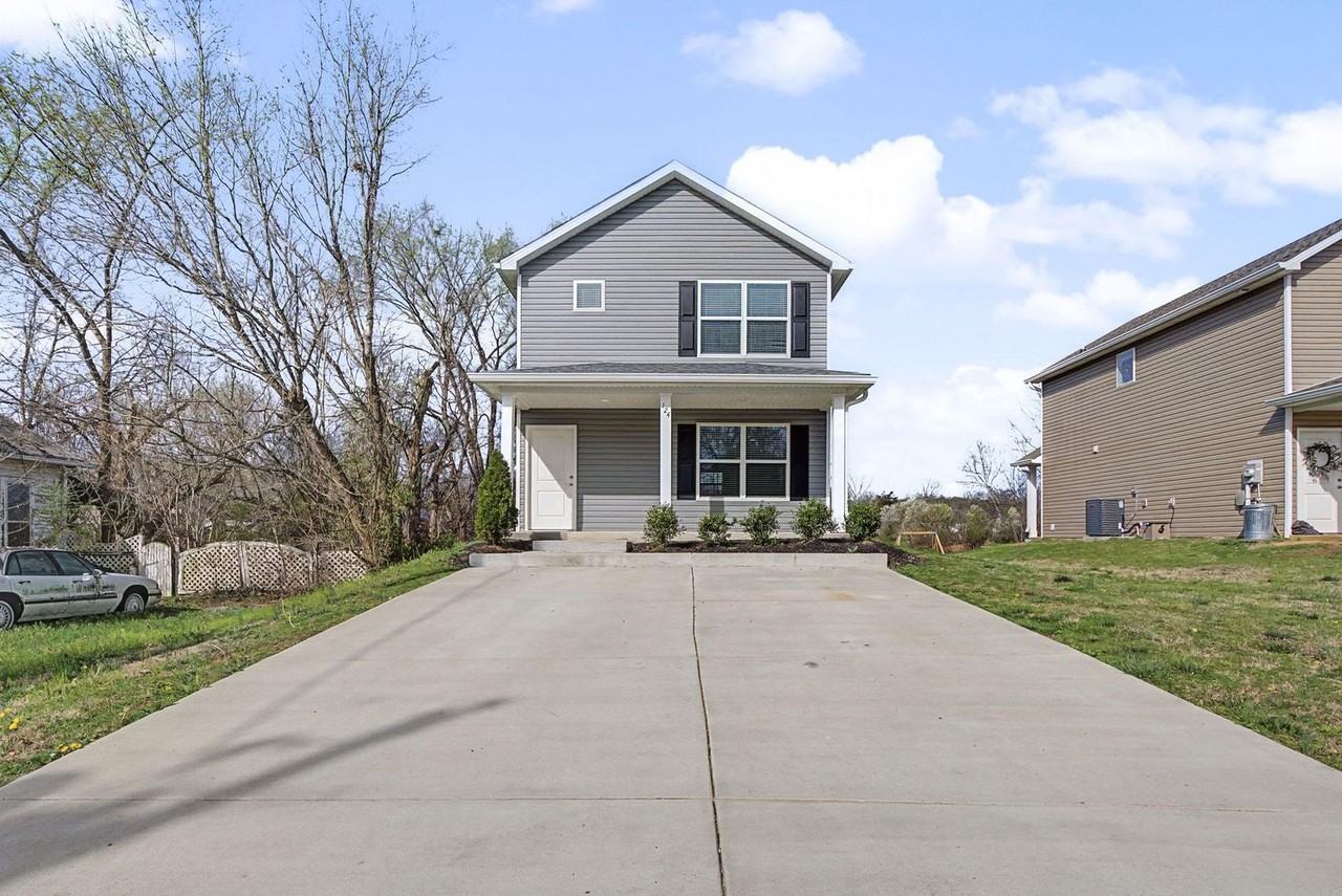 124 Richland Ave - Photo 4 of 26