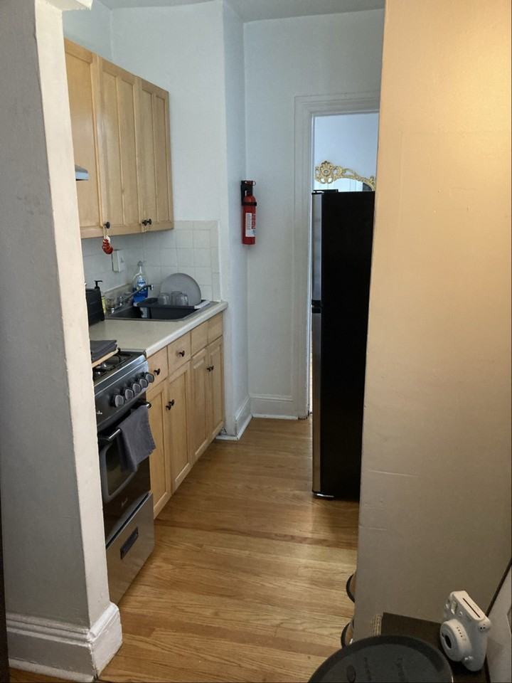 503 Tasker St #1 - Photo 6 of 14