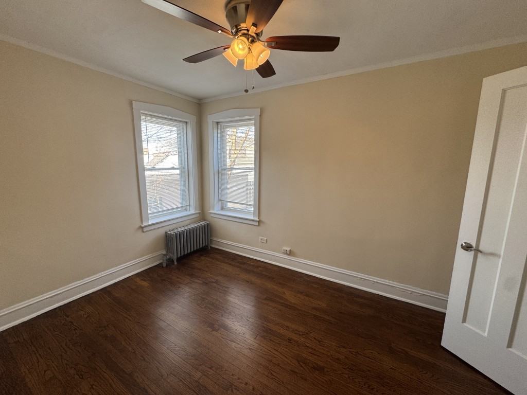 2512 N Leclaire Ave - Photo 6 of 10