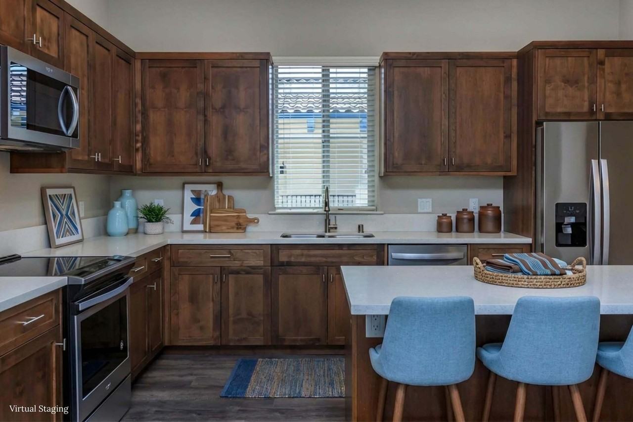 Drew Court Apartments - Photo 2 of 19