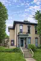 featured image of 911 N 9th St