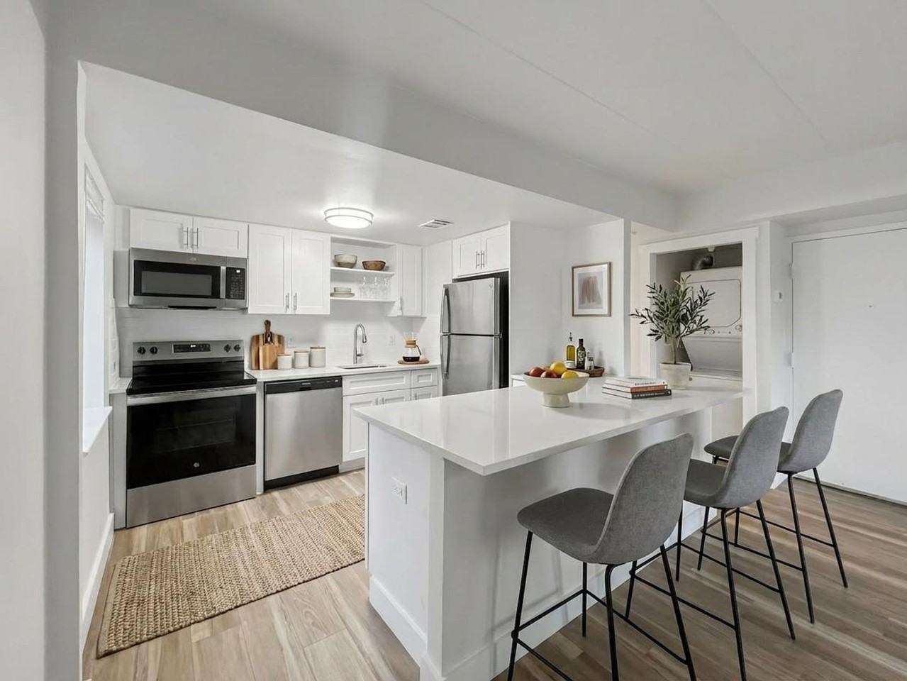 418 Magnolia Street - Photo 2 of 50