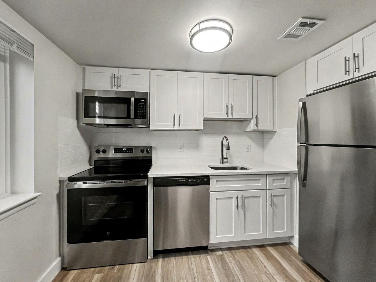 418 Magnolia Street - Photo 6 of 50