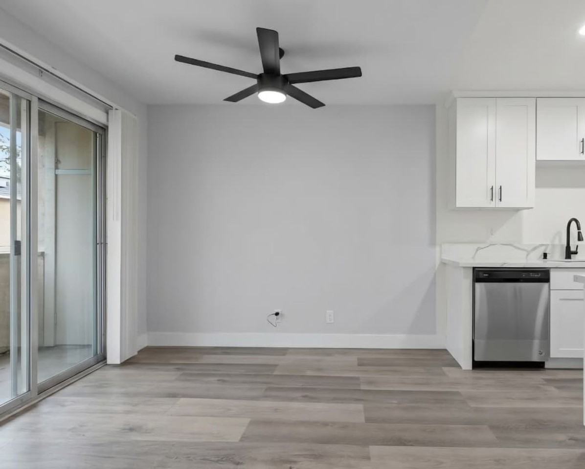 928 4th Street - Photo 6 of 39