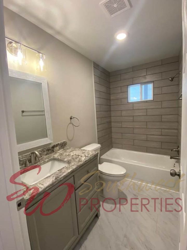 705 N Belknap St - Photo 5 of 9