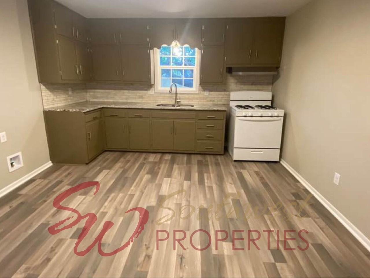 705 N Belknap St - Photo 6 of 9