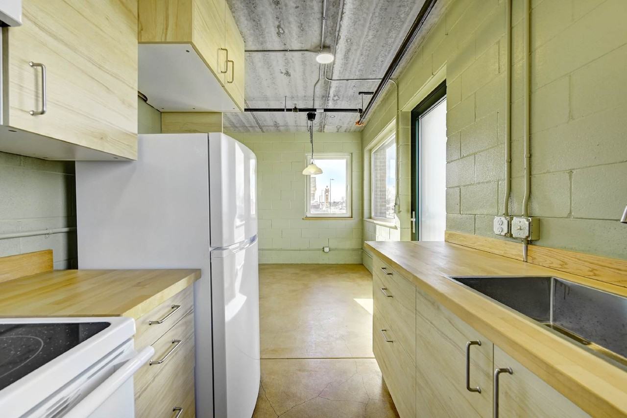 3800 S Broadway - Photo 3 of 18