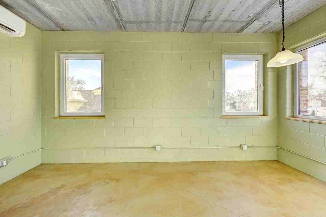 3800 S Broadway - Photo 6 of 18