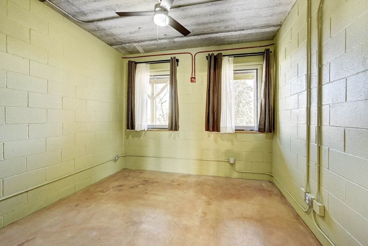 3800 S Broadway - Photo 7 of 18