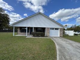 featured image of 975 Yale Ct