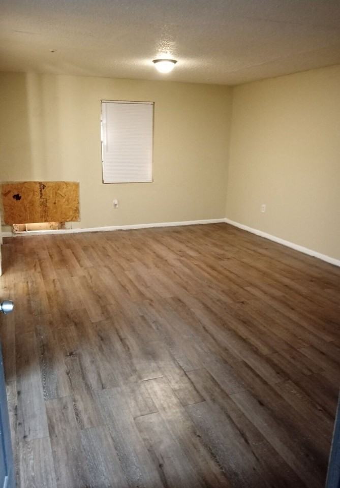 4747 Annette St - Photo 5 of 5