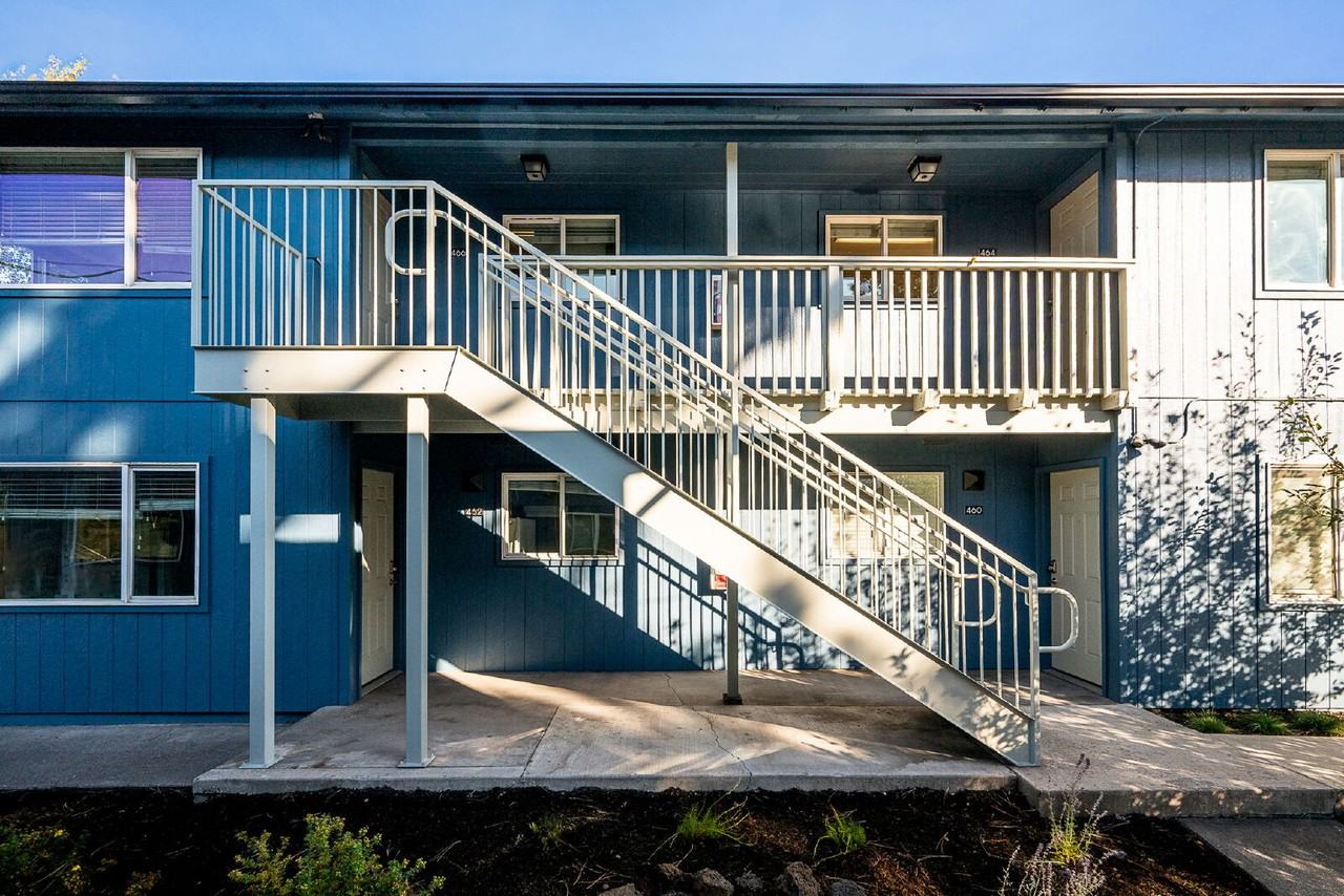 462 Ne Dekalb Ave - Photo 3 of 26