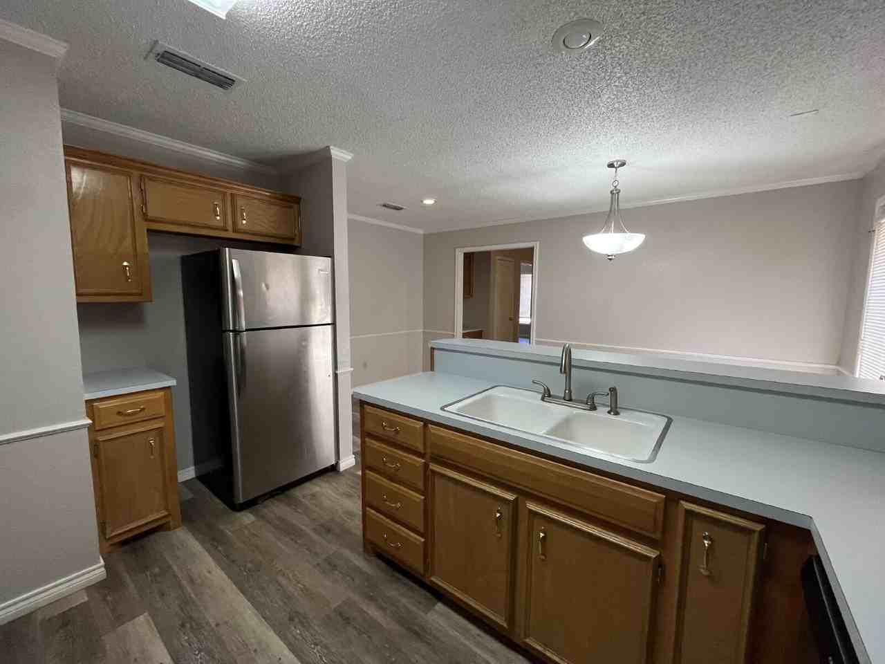 8202 Raleigh Ave - Photo 7 of 13