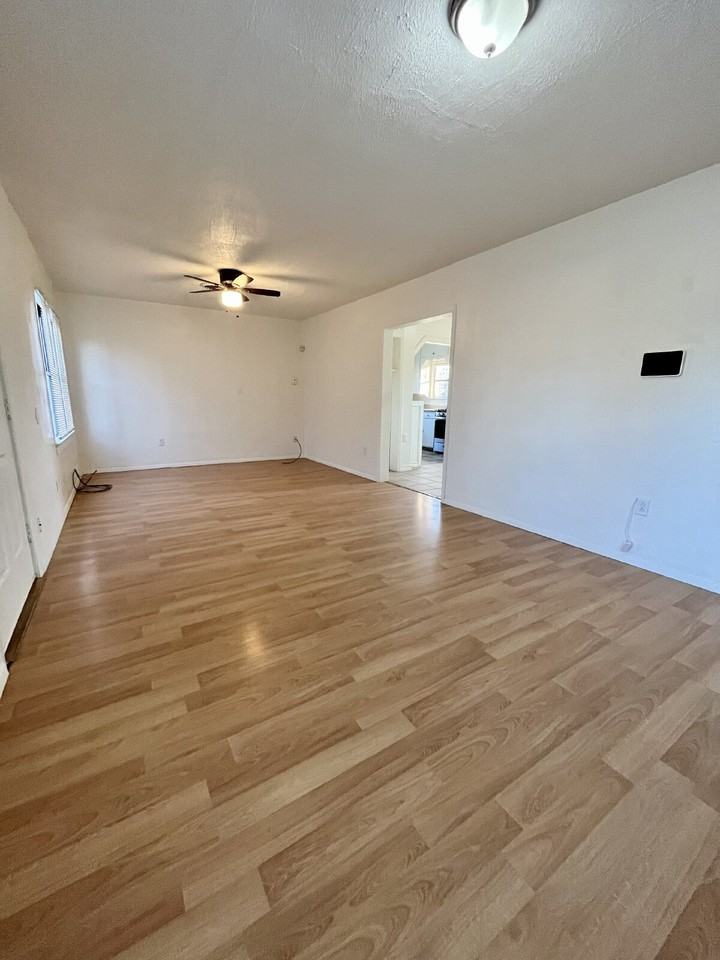 2201 28th St Frnt - Photo 3 of 41