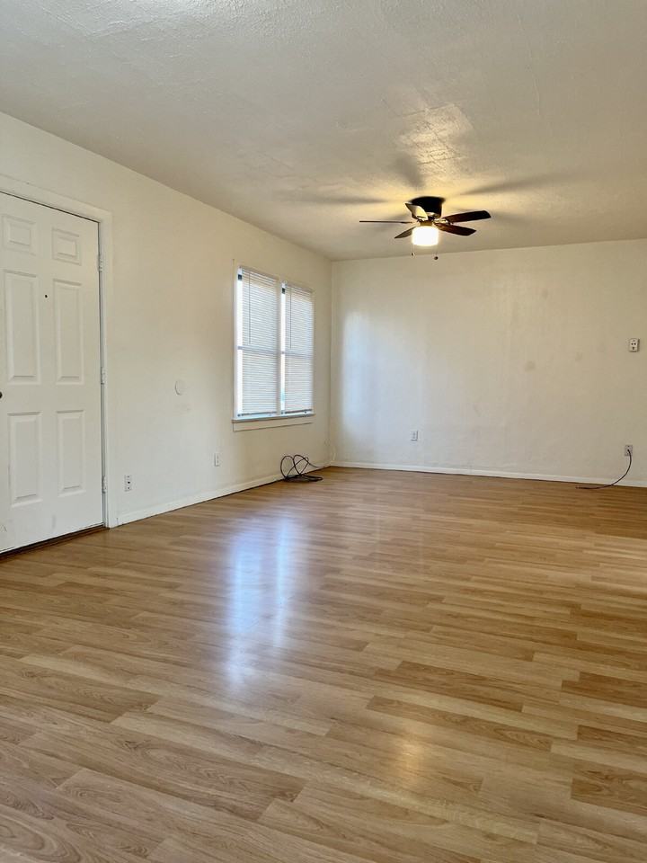 2201 28th St Frnt - Photo 7 of 41