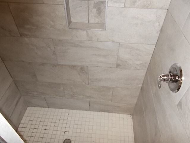 2516 111th St - Photo 7 of 12