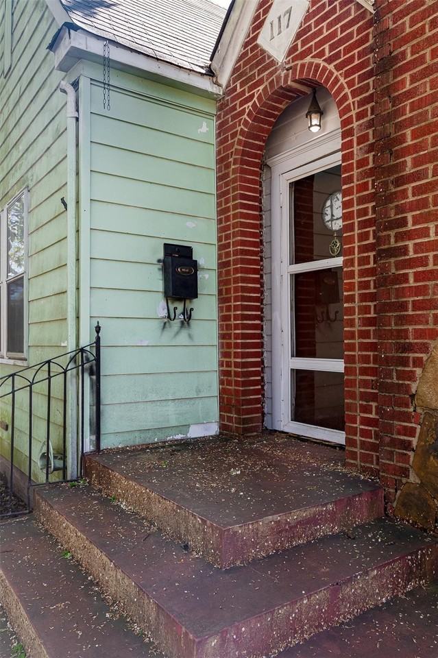 117 Merrick St - Photo 3 of 18