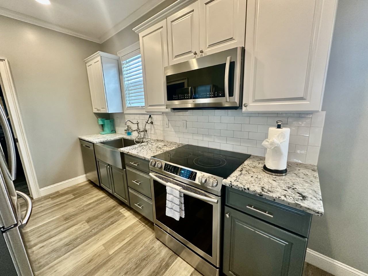 14 6th Avenue Garage Apartment - Photo 6 of 11