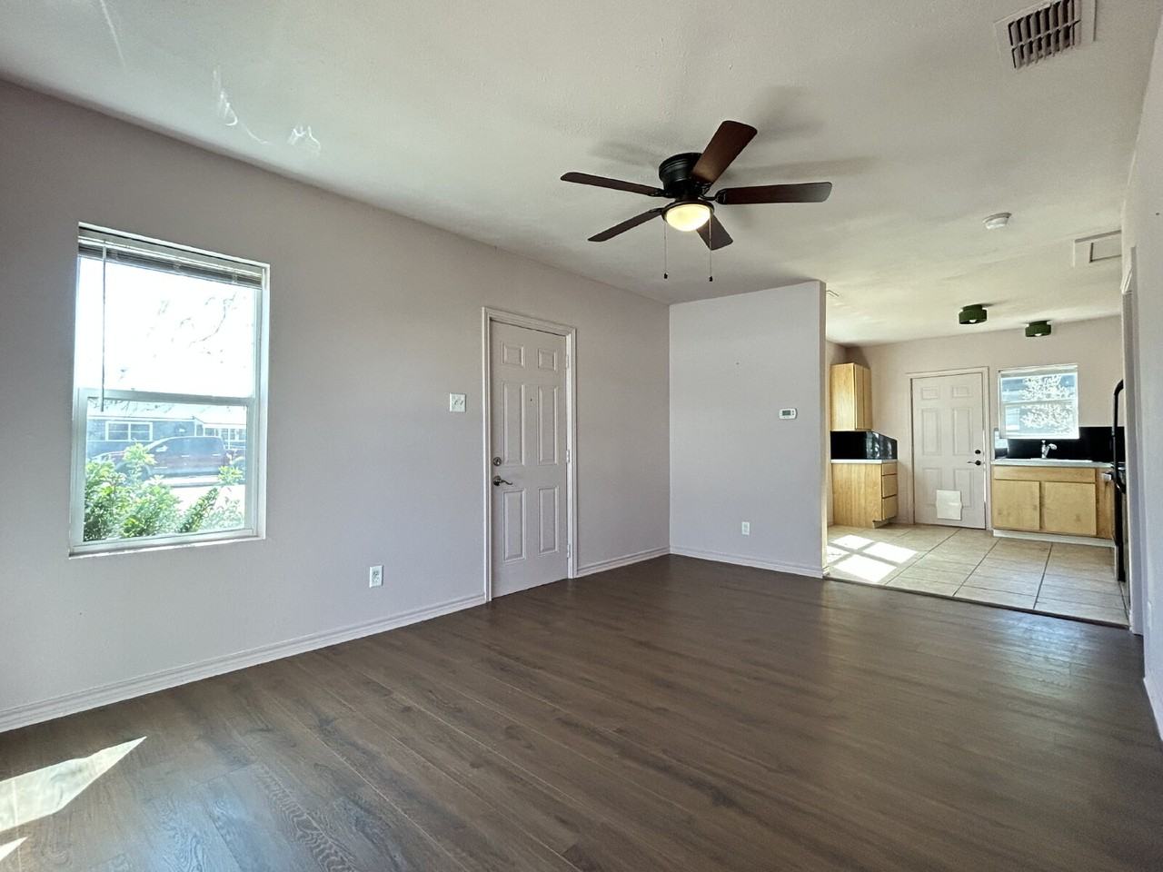 3118 37th St - Photo 2 of 15