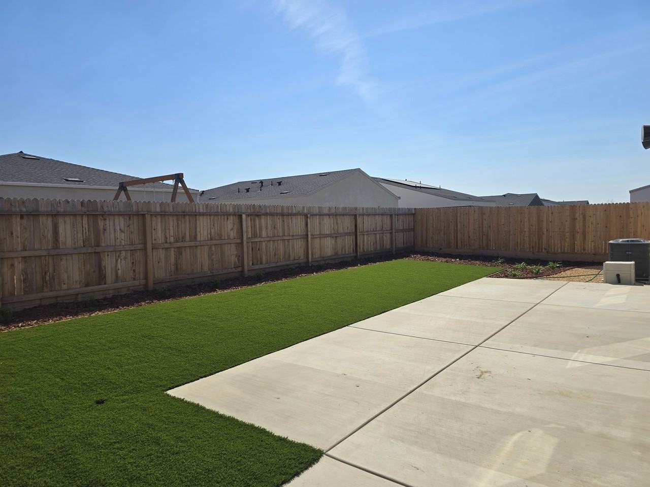 1563 N Mitchell St - Photo 6 of 22