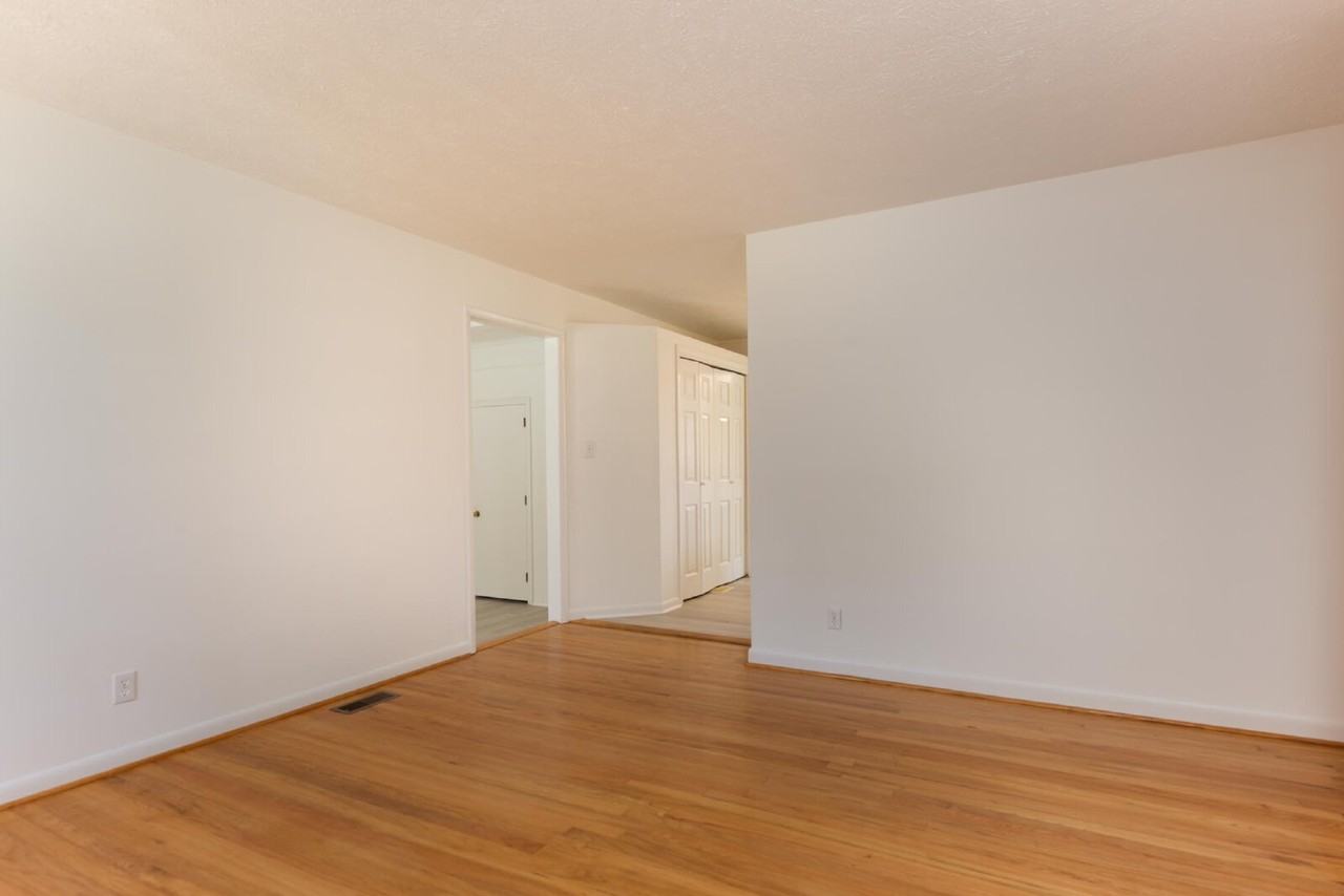 3309 Ashley Cir - Photo 6 of 17