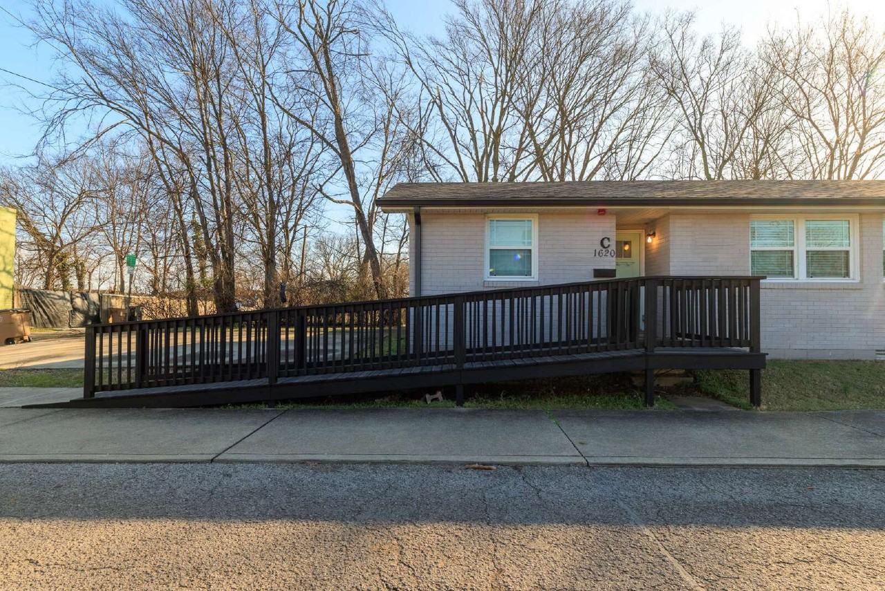 1620C Scovel St - Photo 6 of 14