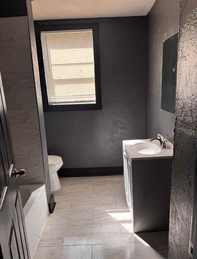 1026 Pearce St - Photo 6 of 7