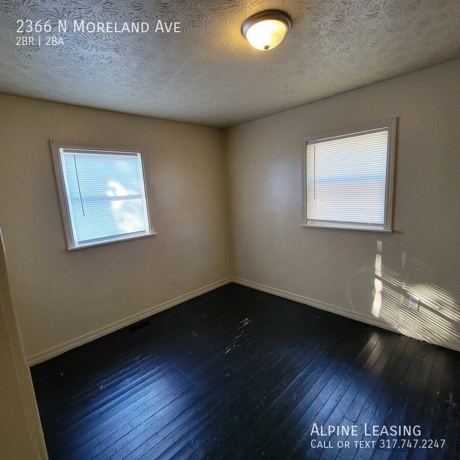 2366 N Moreland Ave - Photo 3 of 6