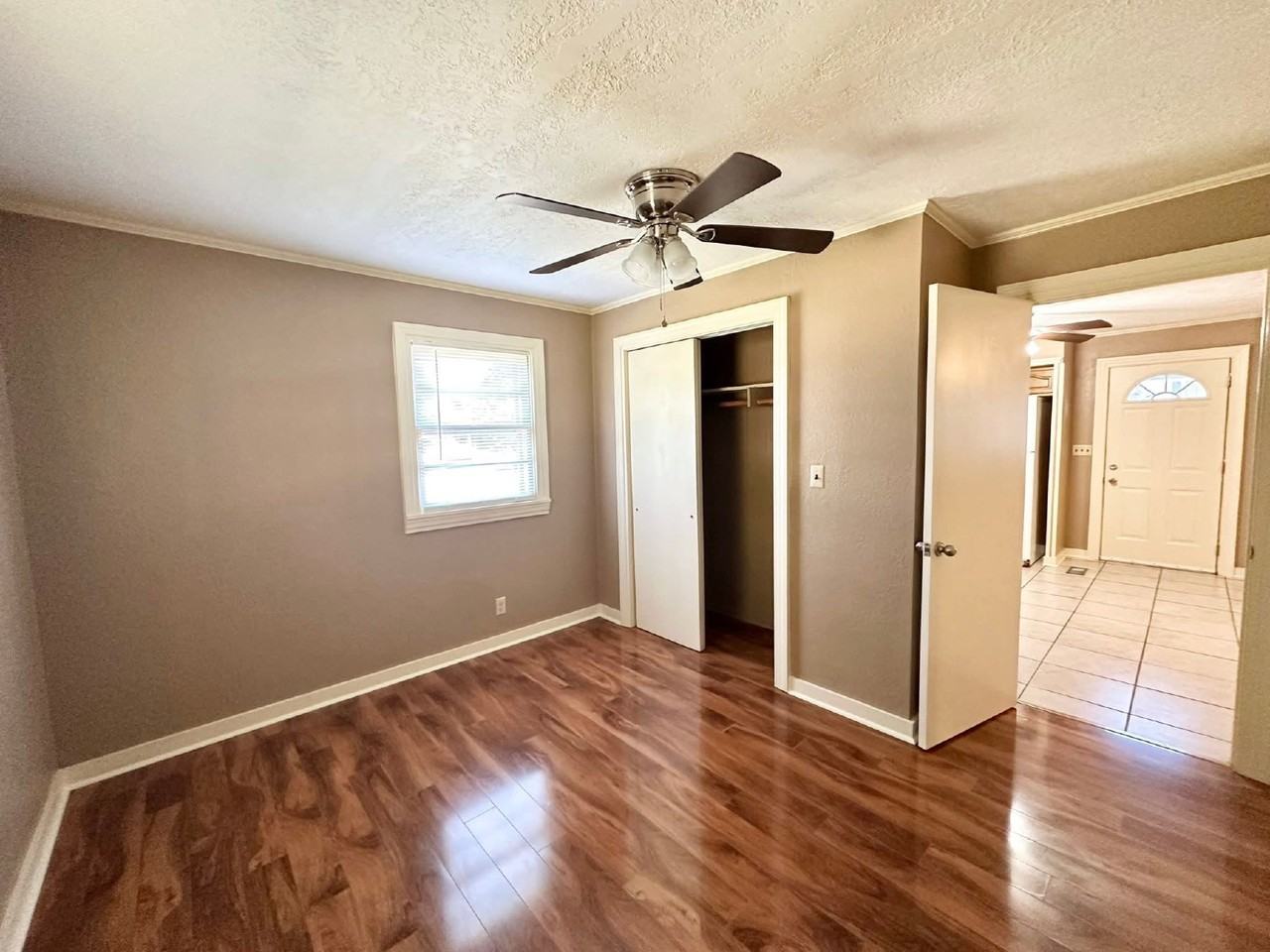 244 S Hollis Ave - Photo 7 of 15