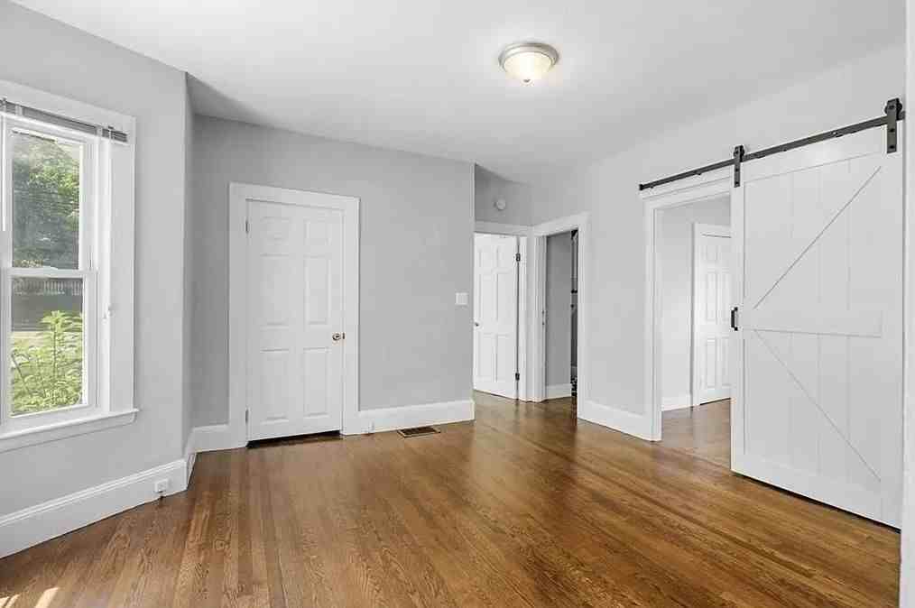 146 Pond St #1 - Photo 4 of 16