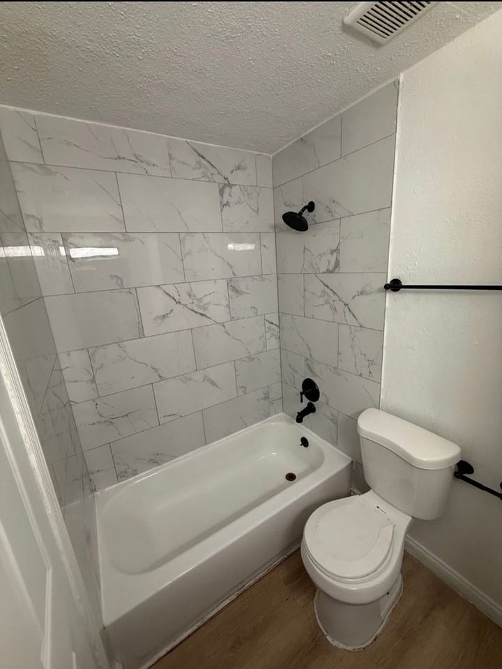 1830 S Clyde Morris Blvd - Photo 6 of 11