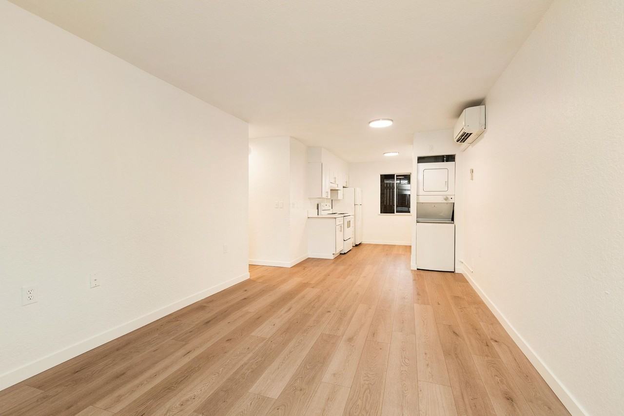 Crestwood Place - Photo 3 of 30