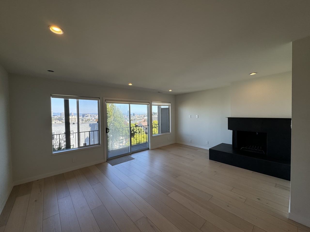 980 Baker St #1 - Photo 4 of 26