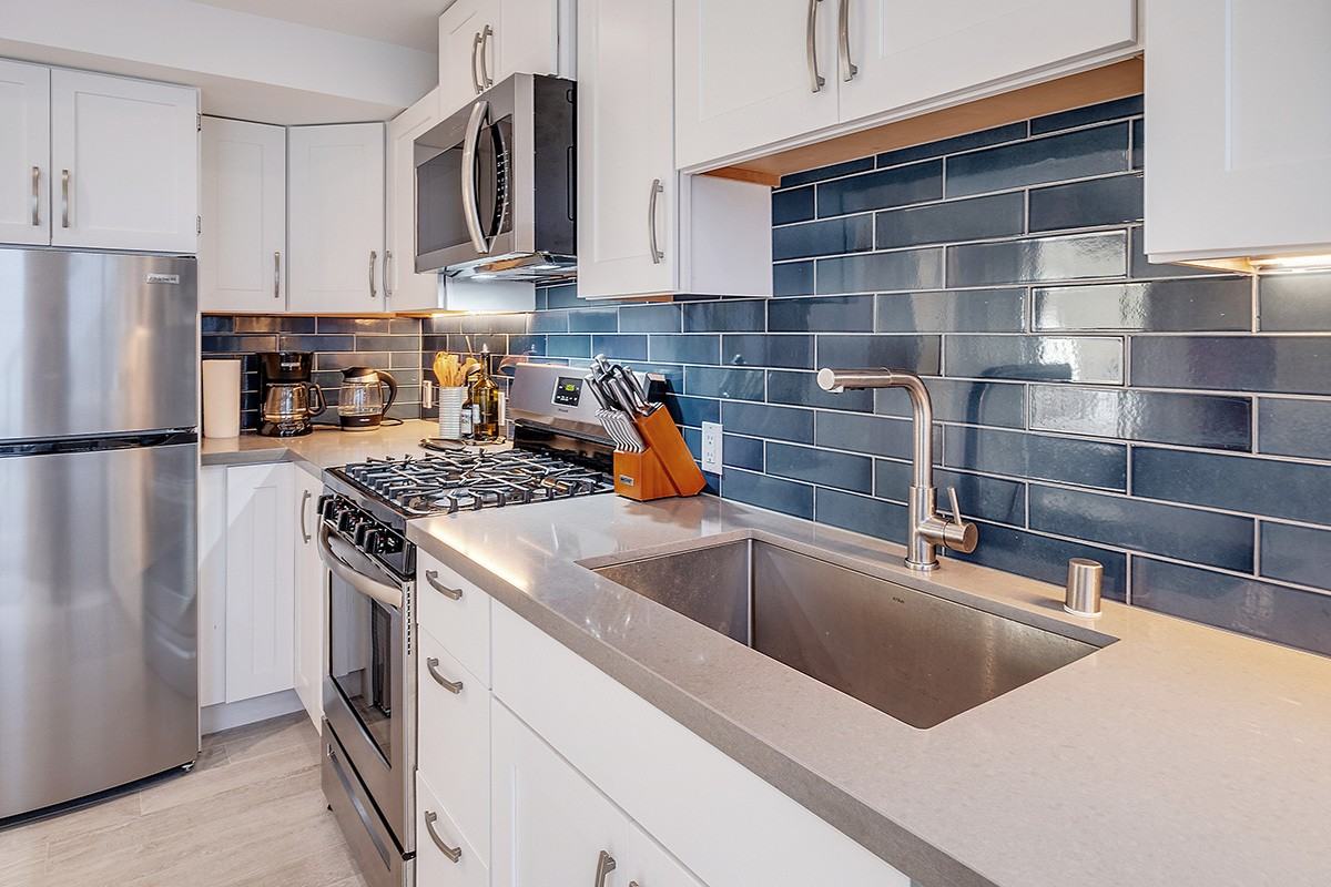 180 Cortland Ave #A - Photo 5 of 37