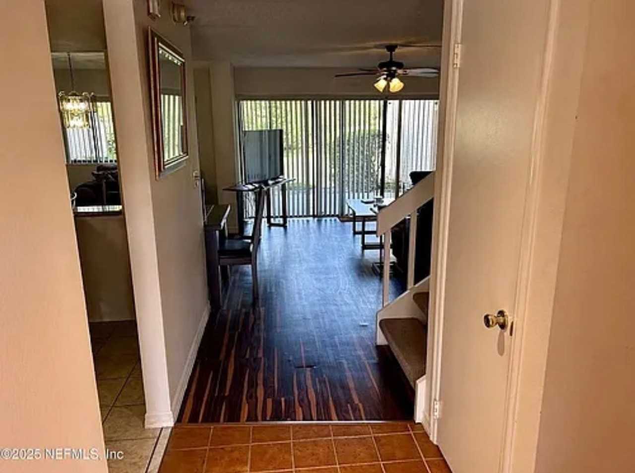 1162 Carmel Cir #100 - Photo 4 of 41