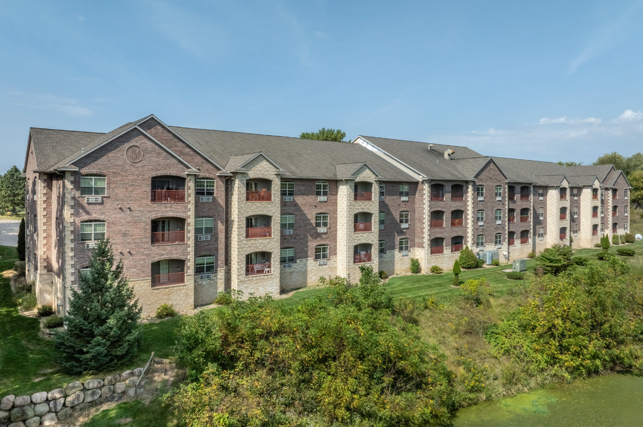 Stratford Place Luxury Apartments - Photo 2 of 30