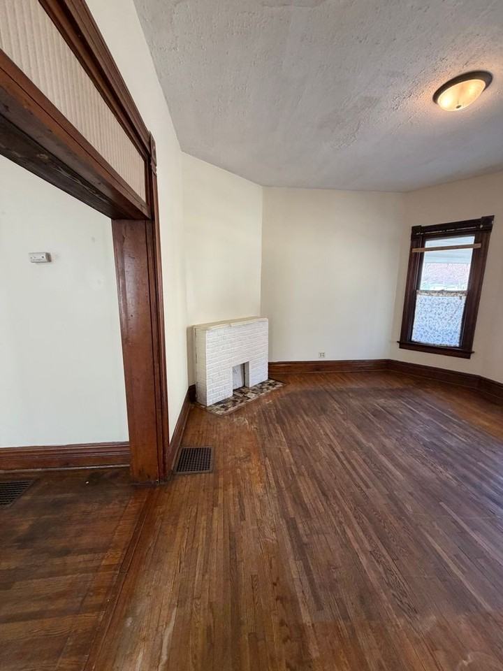 Bodine Properties - Terre Haute - Photo 6 of 23