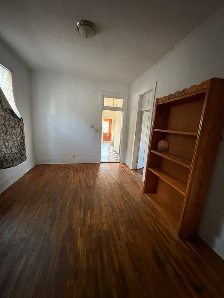 Bodine Properties - Terre Haute - Photo 3 of 5