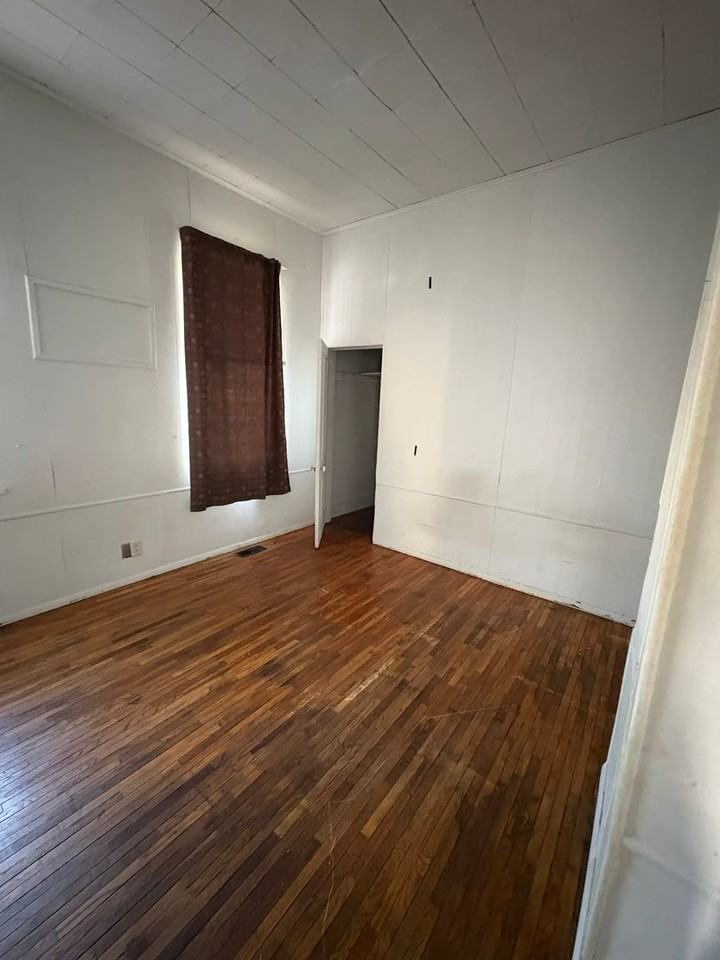 Bodine Properties - Terre Haute - Photo 4 of 5