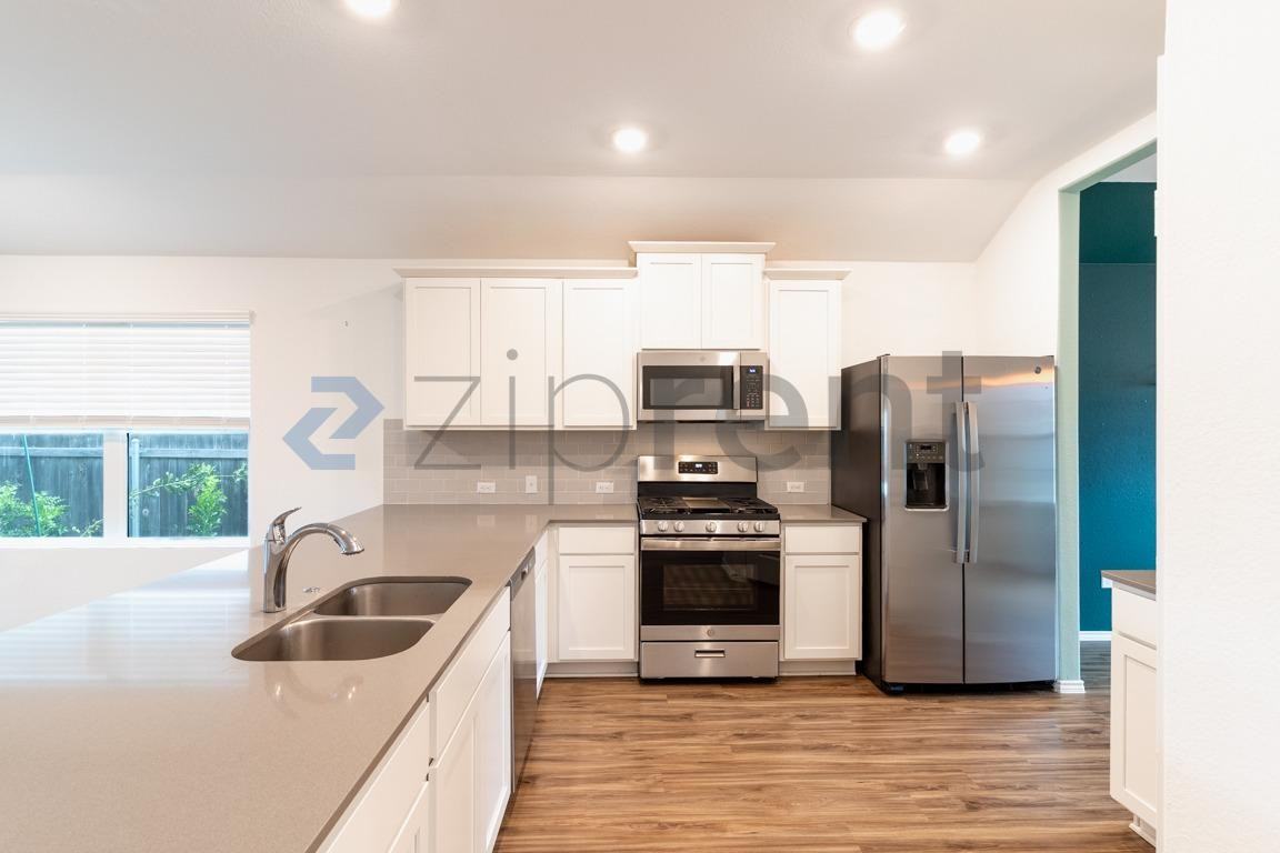 206 Silver Glen Dr - Photo 6 of 26