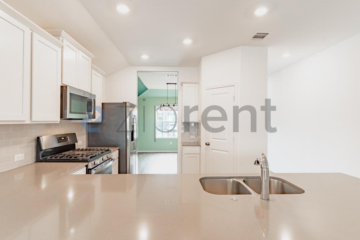 206 Silver Glen Dr - Photo 7 of 26