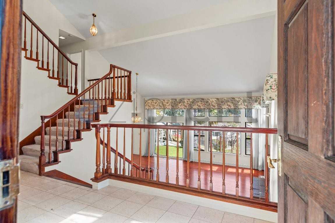 2030 Laurel Canyon Ct - Photo 5 of 34