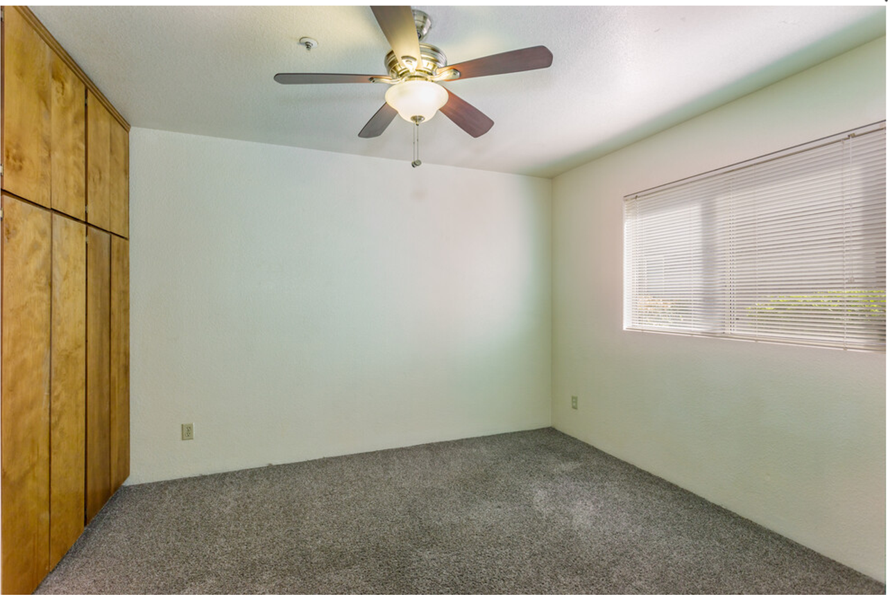 Regency Townhomes - Photo 5 of 9