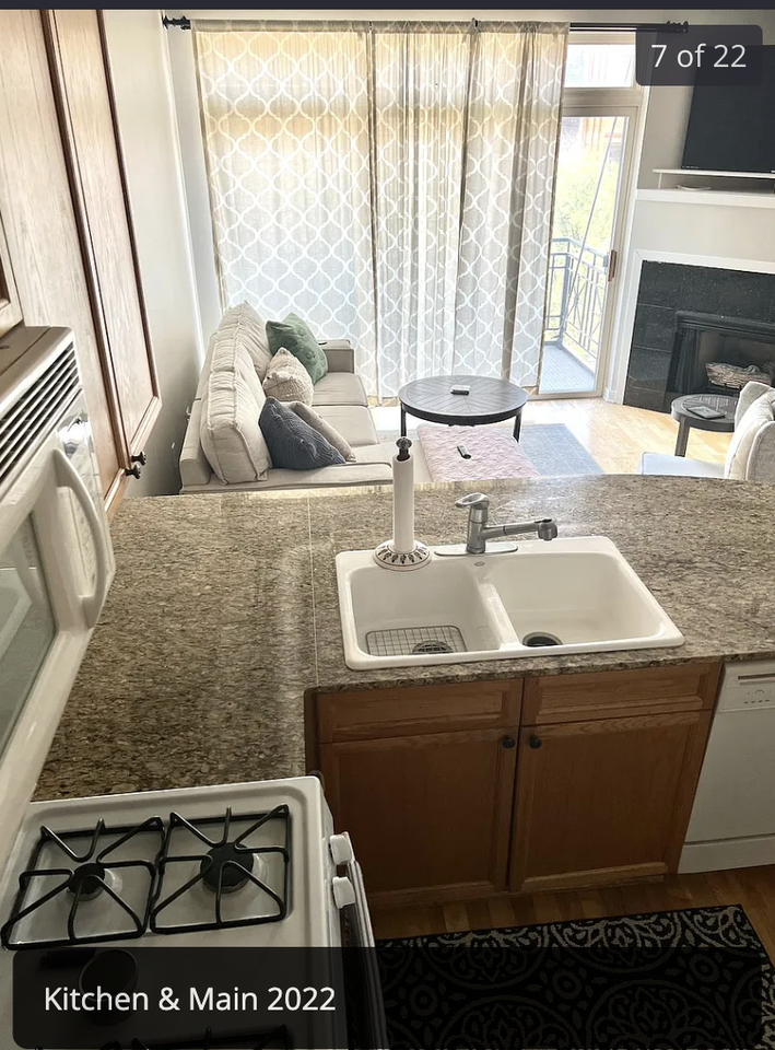 1155 W Madison St #405 - Photo 5 of 22