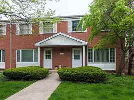 featured image of 2142 Rugen Rd #D