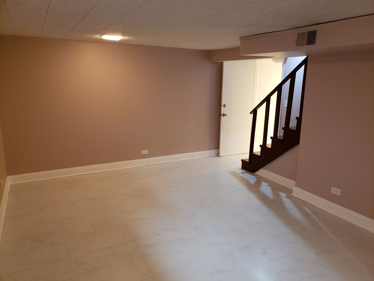 2142 Rugen Rd #D - Photo 3 of 20